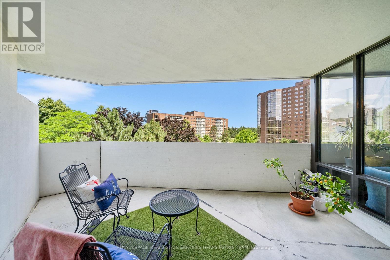 












501 - 40 BAIF BOULEVARD

,
Richmond Hill,




Ontario
L4C5M9

