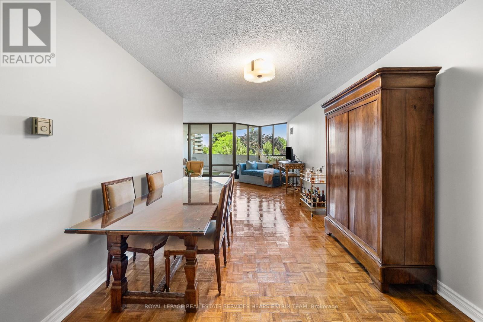 












501 - 40 BAIF BOULEVARD

,
Richmond Hill,




Ontario
L4C5M9

