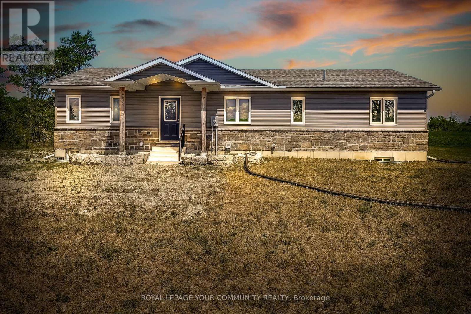 












371 LINDEN VALLEY ROAD

,
Kawartha Lakes,




Ontario
K0M2T0

