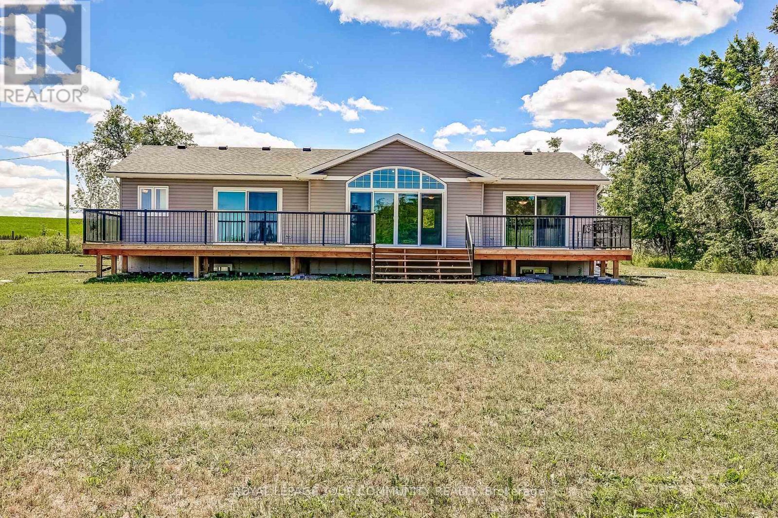 












371 LINDEN VALLEY ROAD

,
Kawartha Lakes,




Ontario
K0M2T0

