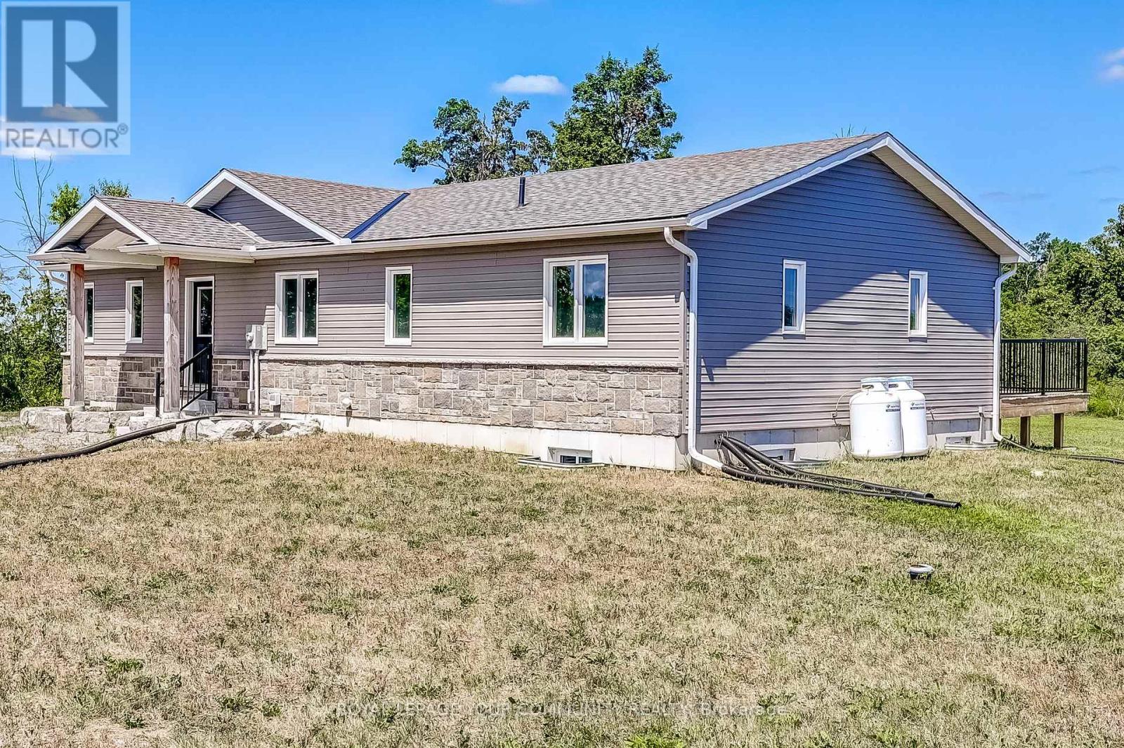 












371 LINDEN VALLEY ROAD

,
Kawartha Lakes,




Ontario
K0M2T0

