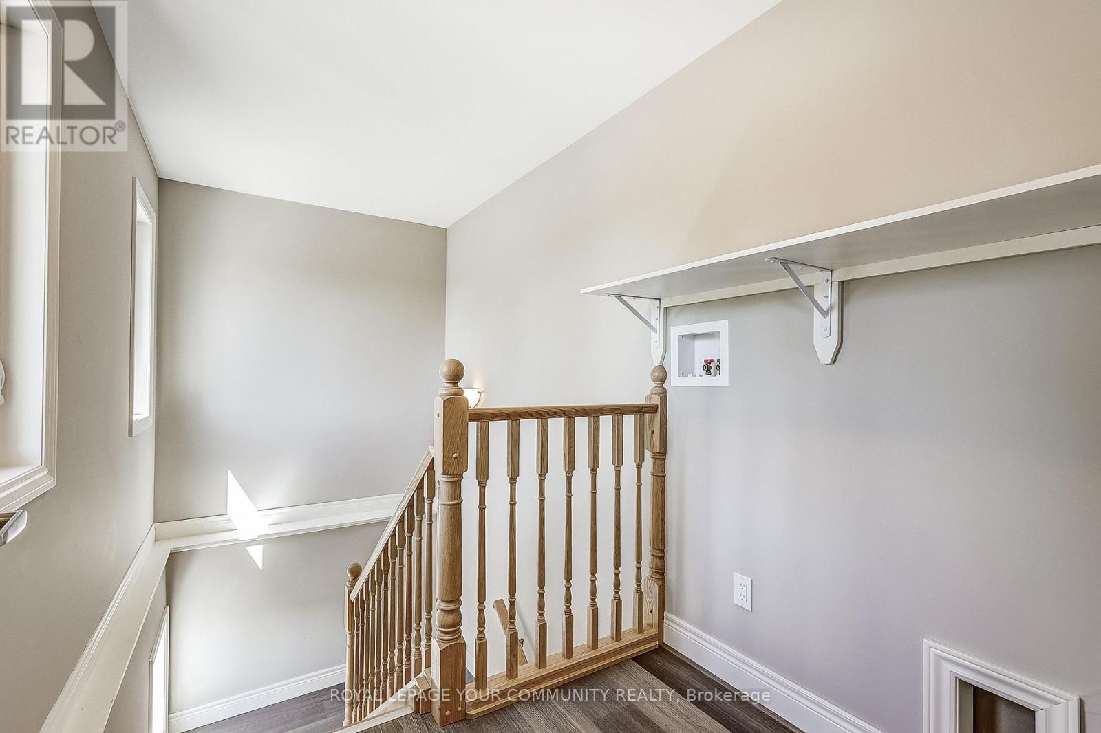 












371 LINDEN VALLEY ROAD

,
Kawartha Lakes,




Ontario
K0M2T0

