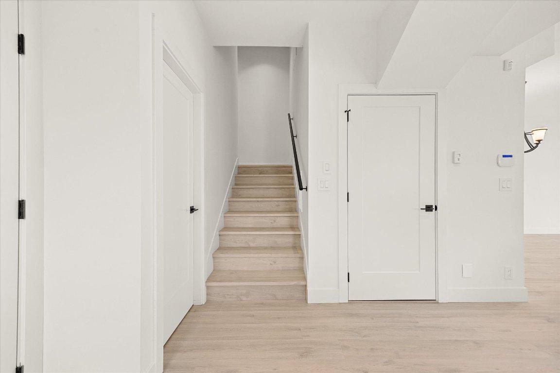 









840


Grenfell

Avenue, 3,
Kelowna,




BC
V1Y 5J4

