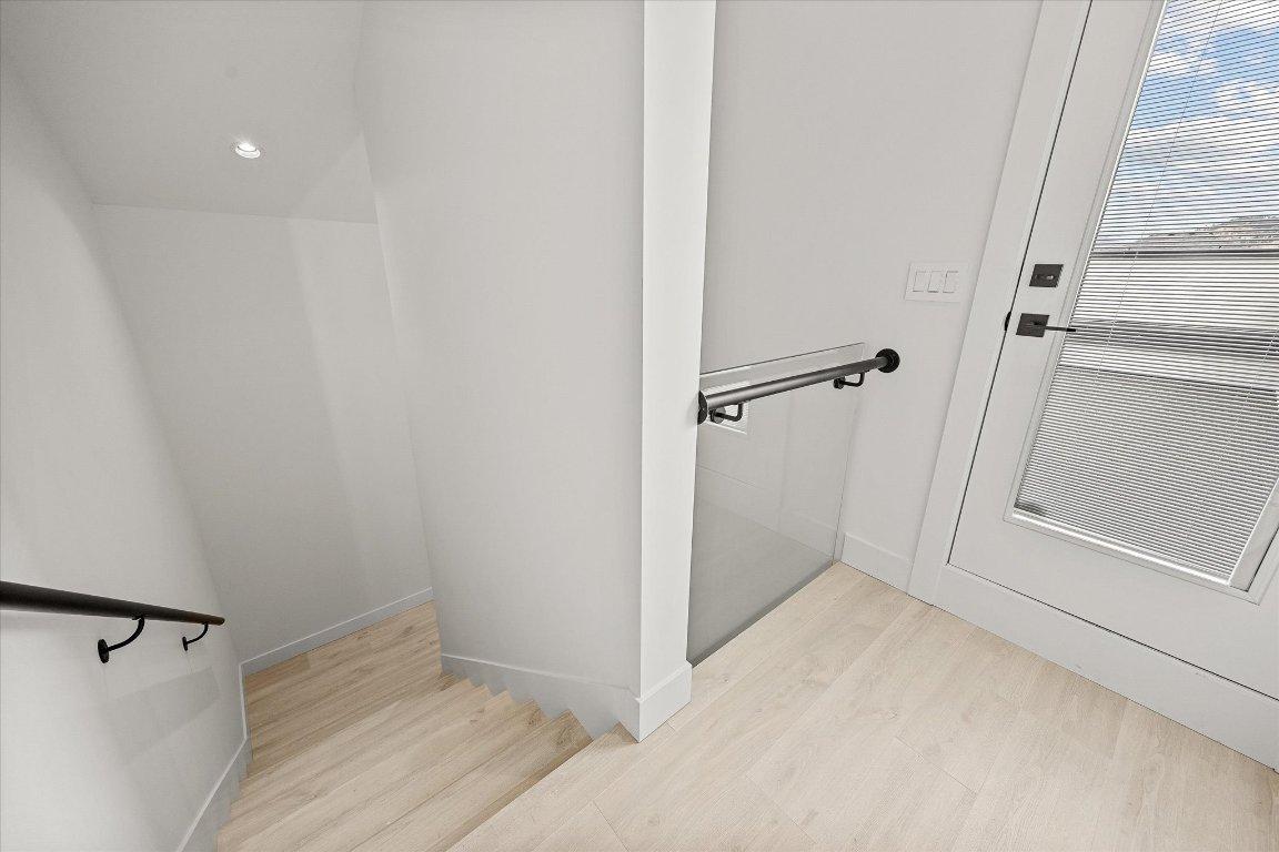 









840


Grenfell

Avenue, 3,
Kelowna,




BC
V1Y 5J4

