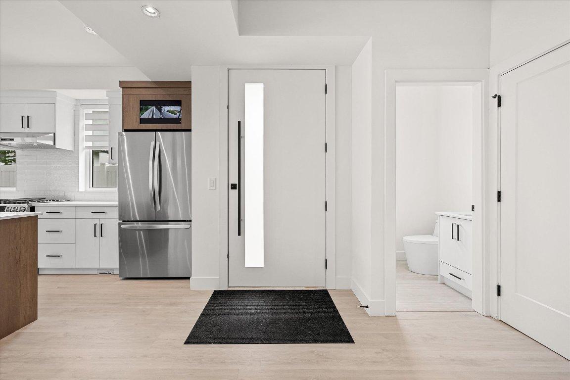 









840


Grenfell

Avenue, 3,
Kelowna,




BC
V1Y 5J4

