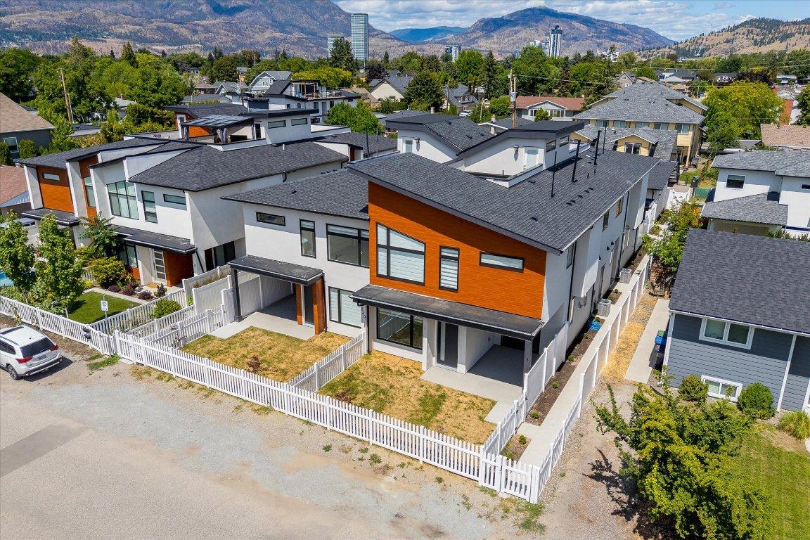 









840


Grenfell

Avenue, 3,
Kelowna,




BC
V1Y 5J4

