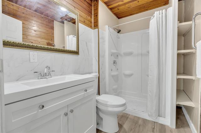 









1395


Logan

AVE,
Winnipeg,




MB
R3E 1R8

