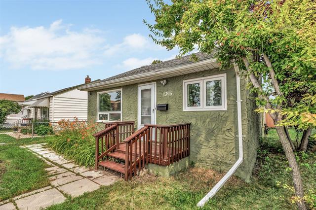 









1395


Logan

AVE,
Winnipeg,




MB
R3E 1R8

