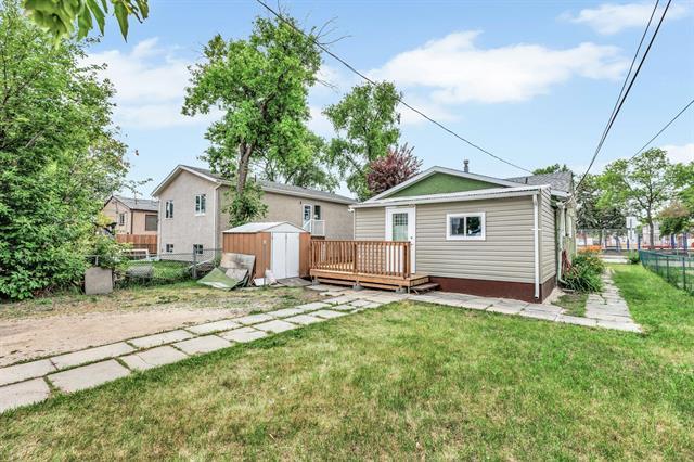 









1395


Logan

AVE,
Winnipeg,




MB
R3E 1R8

