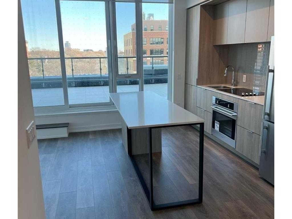 









130


River

Street, E-406,
Toronto,




ON
M5A 3P7

