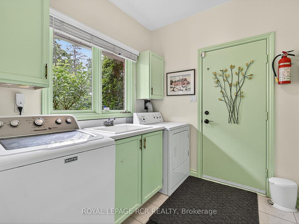 









11


Foxfire

Chase,
Uxbridge,




ON
L9P 0L1

