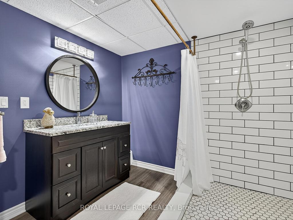 









11


Foxfire

Chase,
Uxbridge,




ON
L9P 0L1

