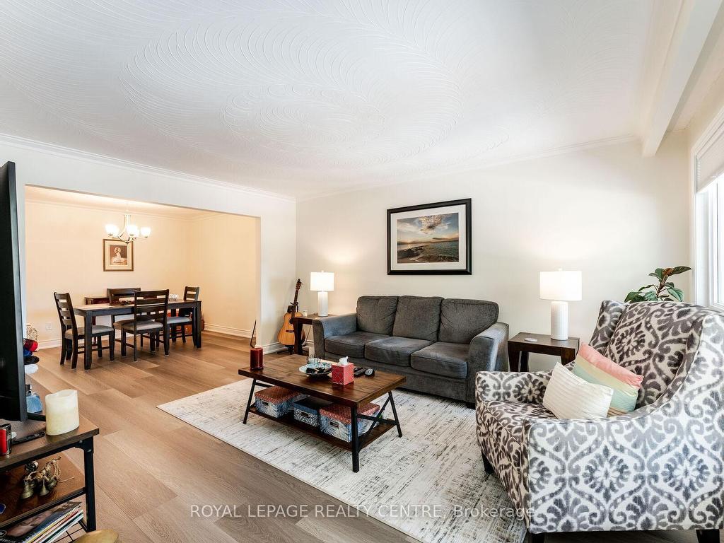 









540


Cavell

Drive, Upper Level,
Mississauga,




ON
L5B 2N9

