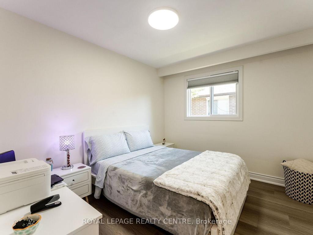 









540


Cavell

Drive, Upper Level,
Mississauga,




ON
L5B 2N9

