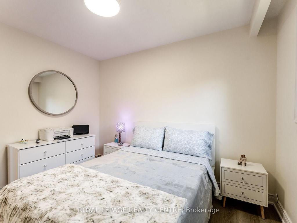 









540


Cavell

Drive, Upper Level,
Mississauga,




ON
L5B 2N9

