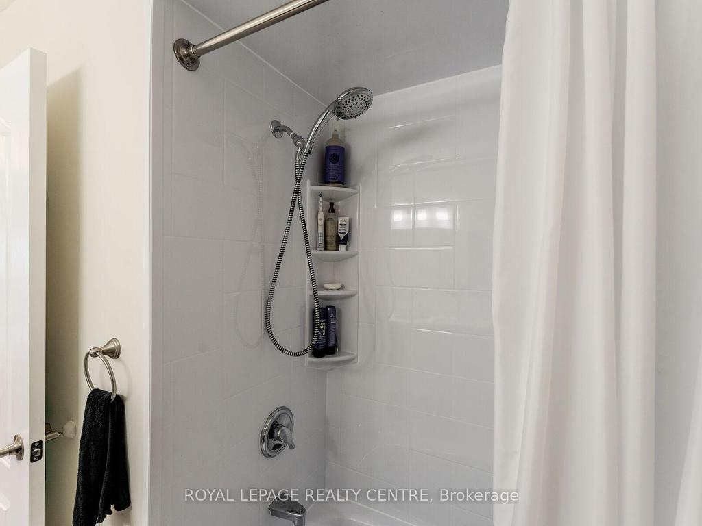 









540


Cavell

Drive, Upper Level,
Mississauga,




ON
L5B 2N9

