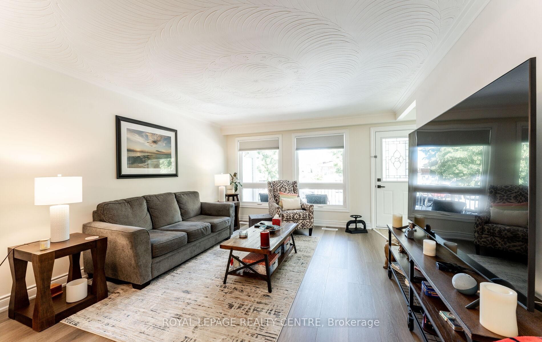 









540


Cavell

Drive, Upper Level,
Mississauga,




ON
L5B 2N9

