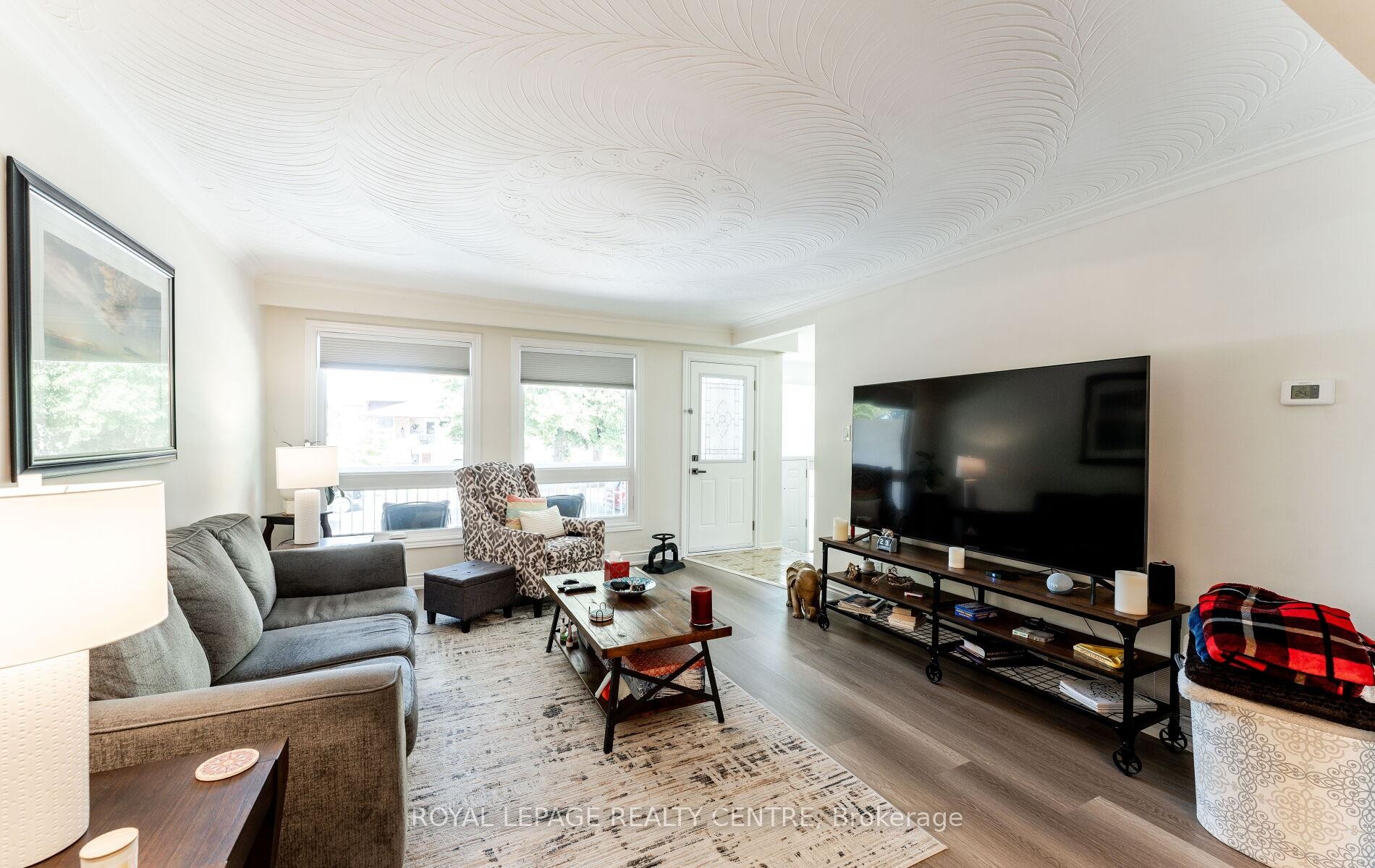 









540


Cavell

Drive, Upper Level,
Mississauga,




ON
L5B 2N9

