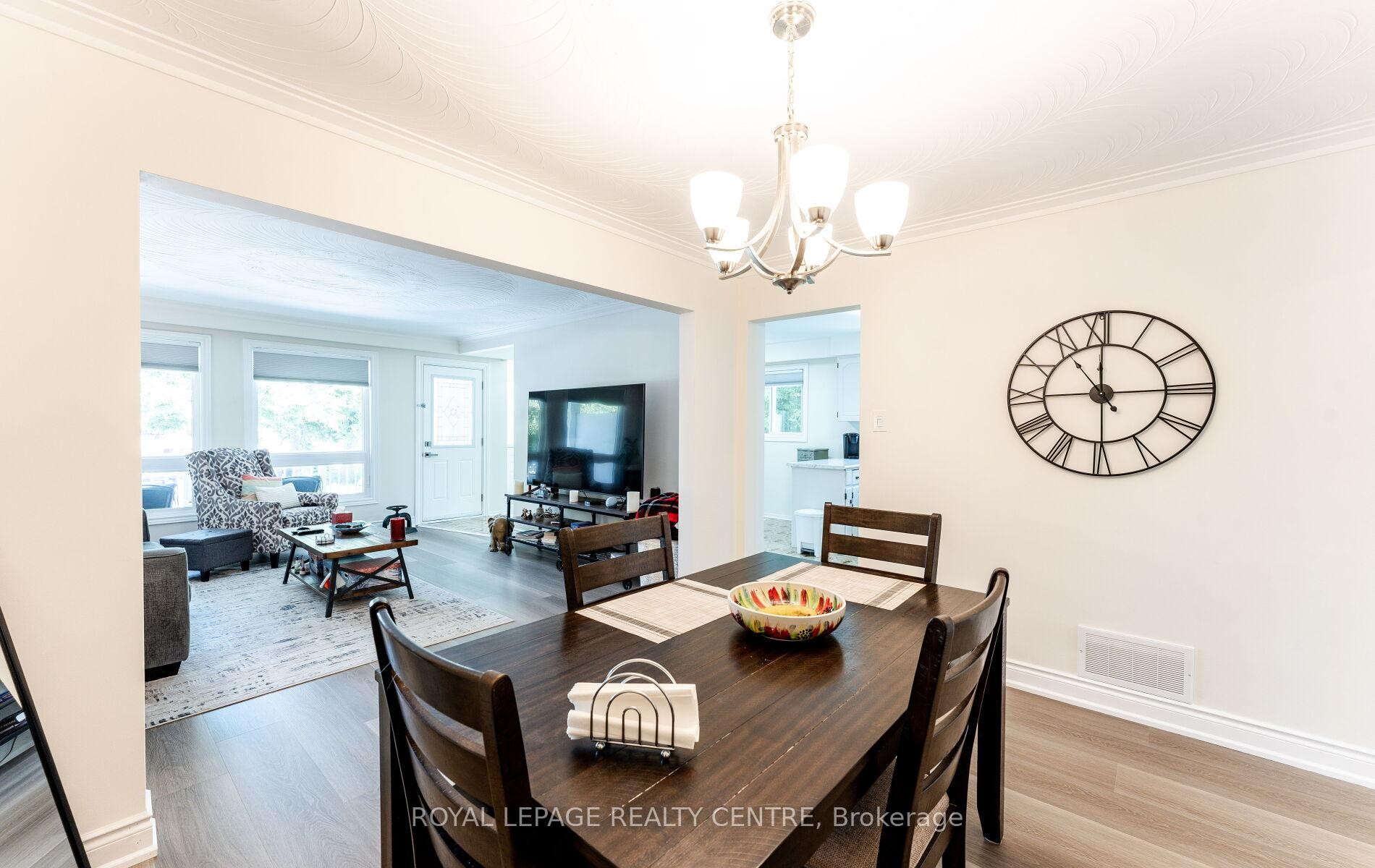 









540


Cavell

Drive, Upper Level,
Mississauga,




ON
L5B 2N9

