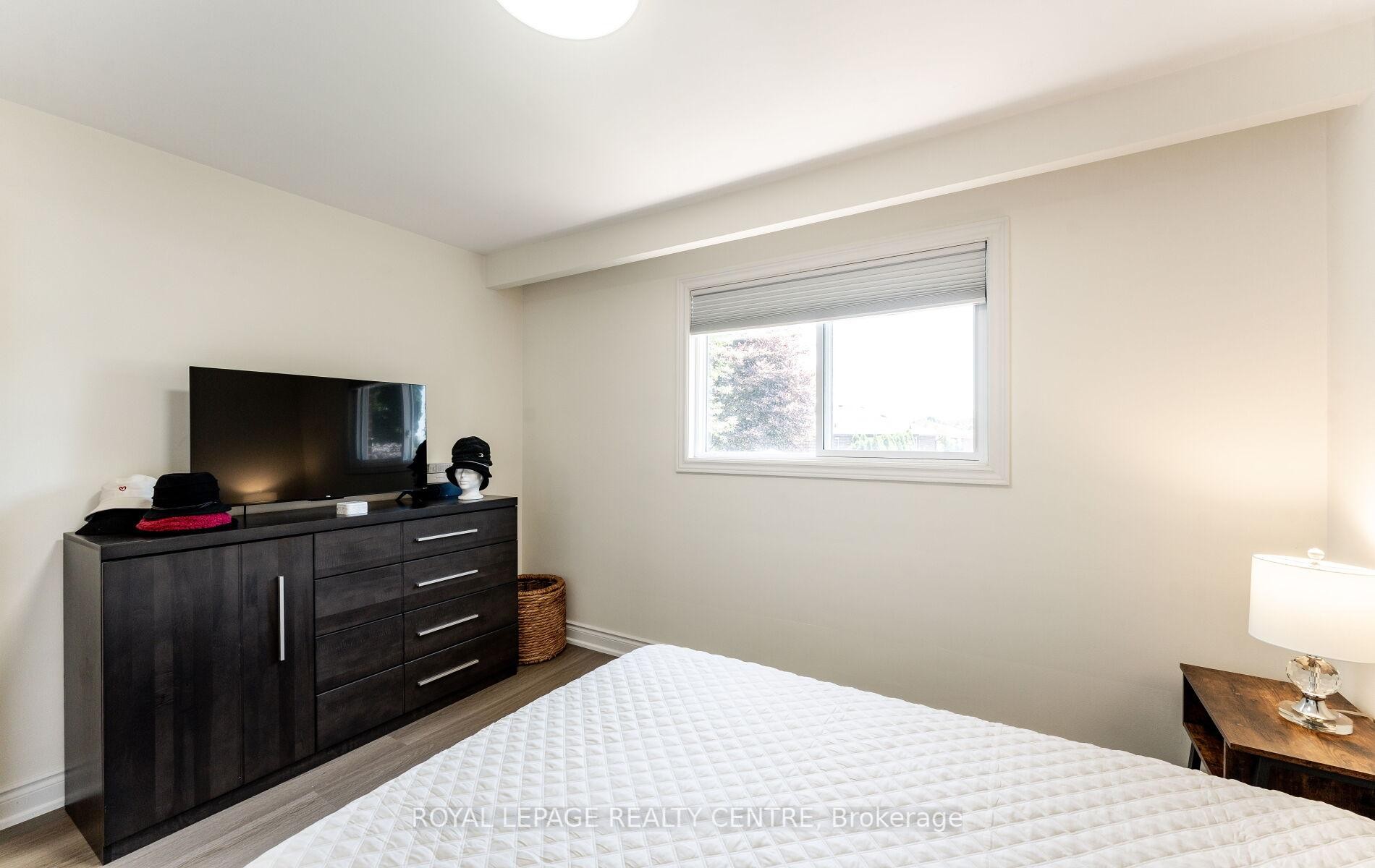 









540


Cavell

Drive, Upper Level,
Mississauga,




ON
L5B 2N9

