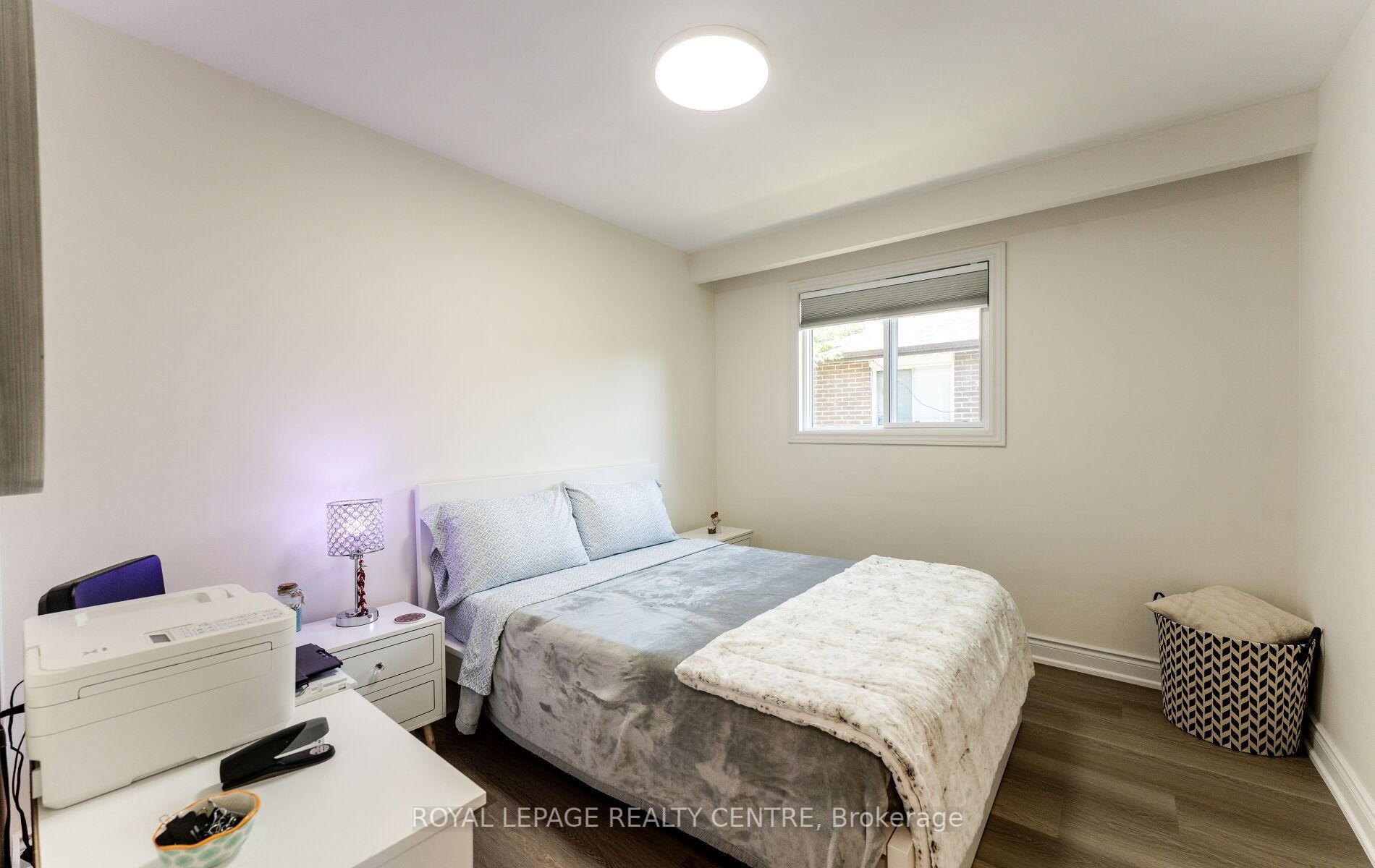 









540


Cavell

Drive, Upper Level,
Mississauga,




ON
L5B 2N9

