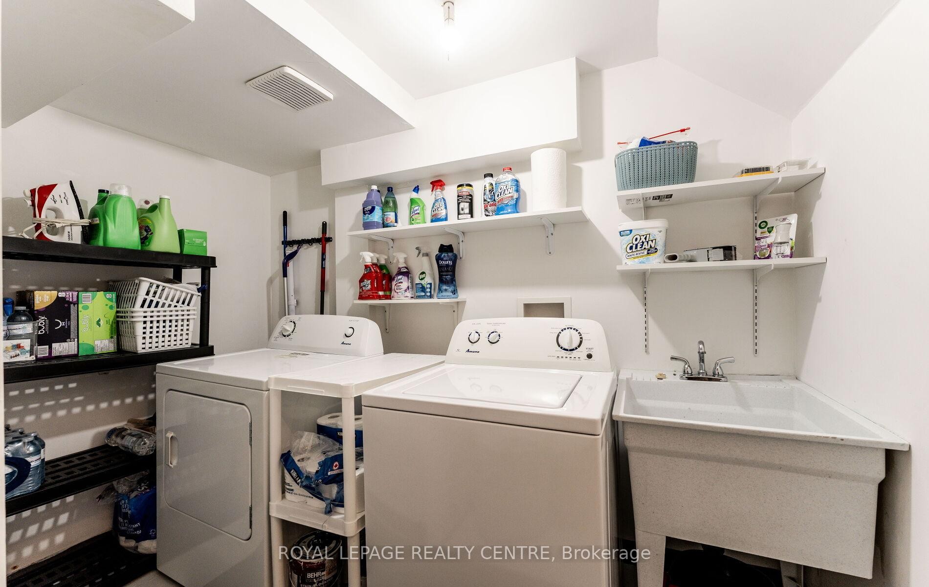 









540


Cavell

Drive, Upper Level,
Mississauga,




ON
L5B 2N9

