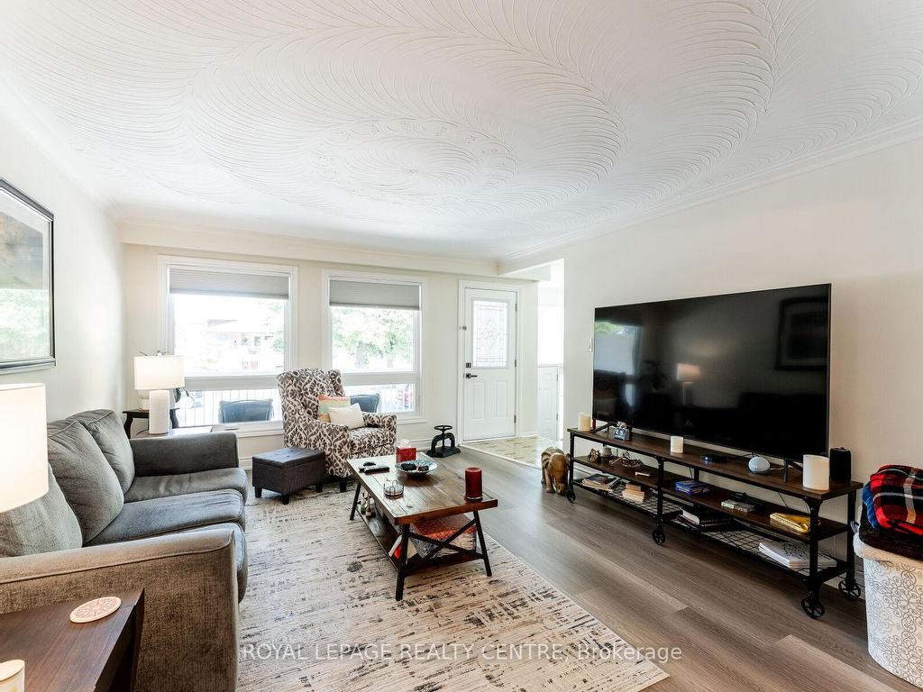 









540


Cavell

Drive, Upper Level,
Mississauga,




ON
L5B 2N9


