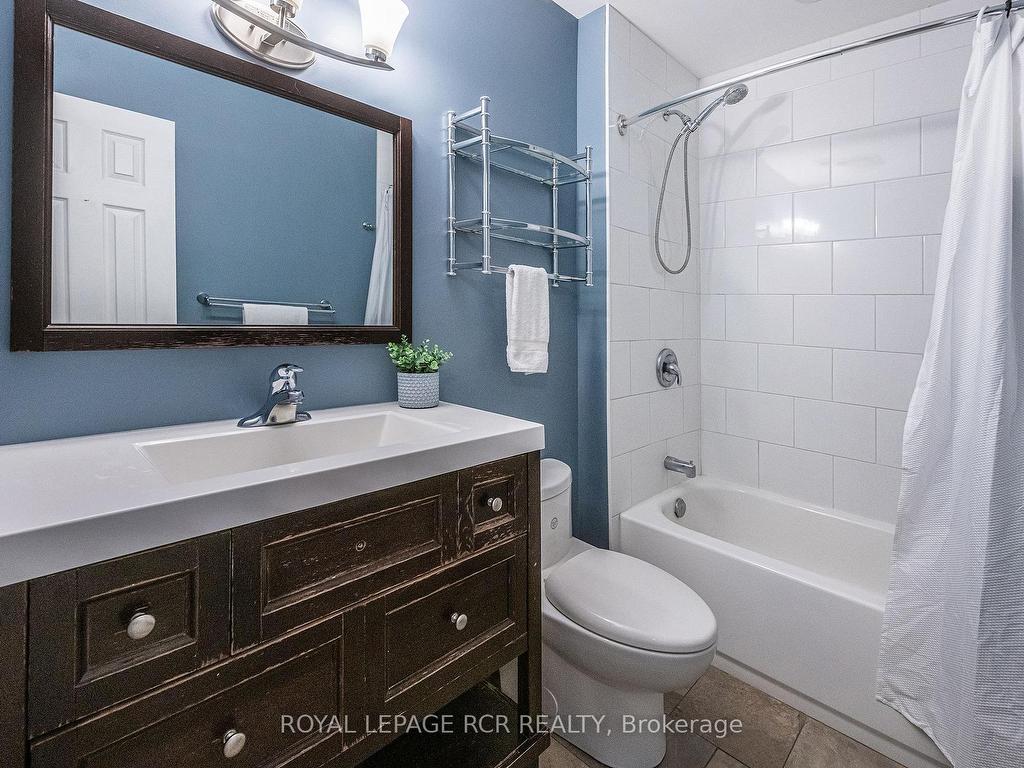 









26


Feltre

Avenue,
Orangeville,




ON
L9W 3P1

