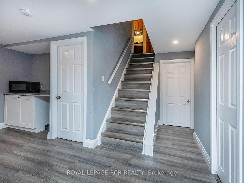 









26


Feltre

Avenue,
Orangeville,




ON
L9W 3P1

