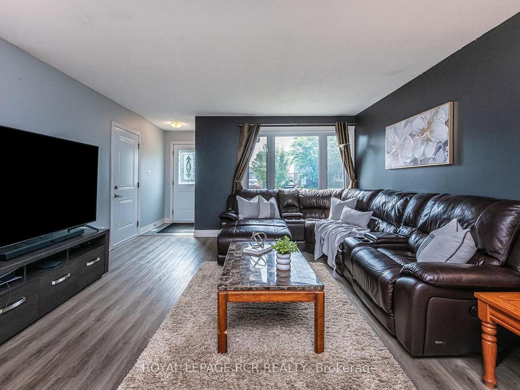 









26


Feltre

Avenue,
Orangeville,




ON
L9W 3P1

