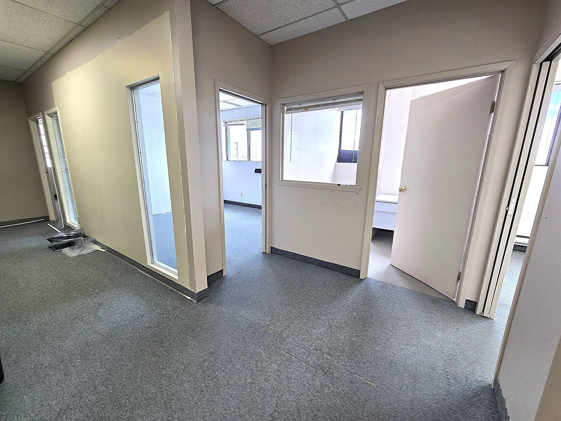 









2292


Boul. Industriel

, 204,
Laval (Chomedey),




QC
H7S1P9

