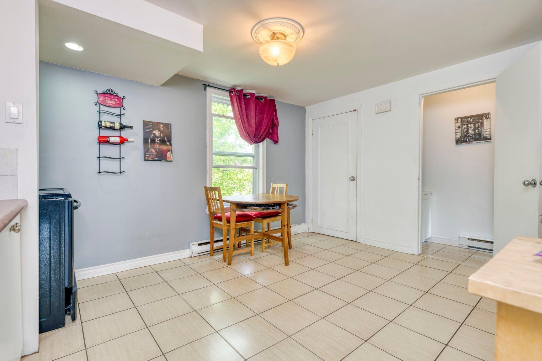 









47

 - 53


Rue Dubois

,
Sainte-Thérèse,




QC
J7E1J8

