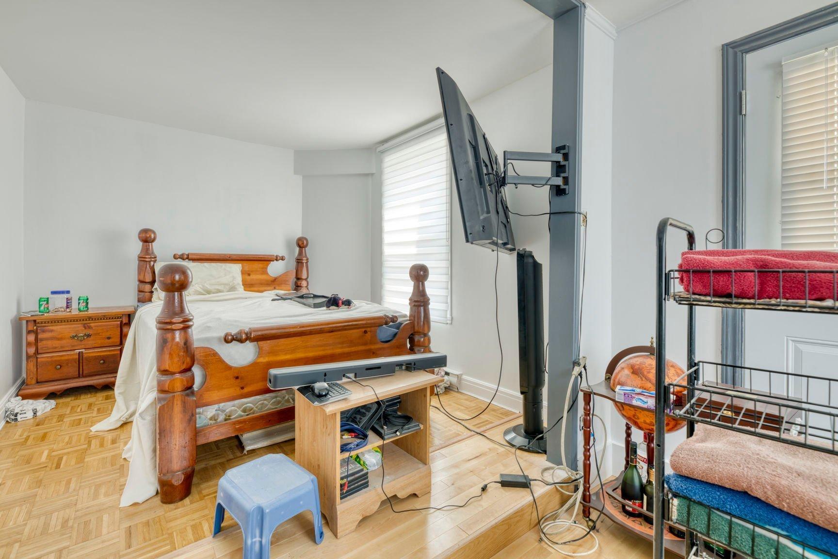









47

 - 53


Rue Dubois

,
Sainte-Thérèse,




QC
J7E1J8

