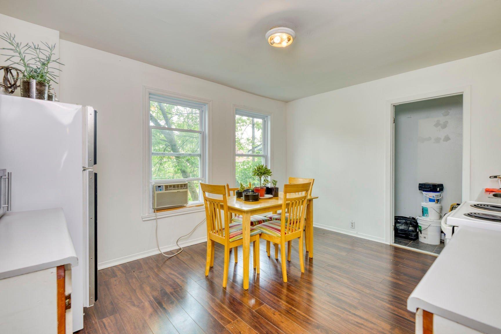 









47

 - 53


Rue Dubois

,
Sainte-Thérèse,




QC
J7E1J8


