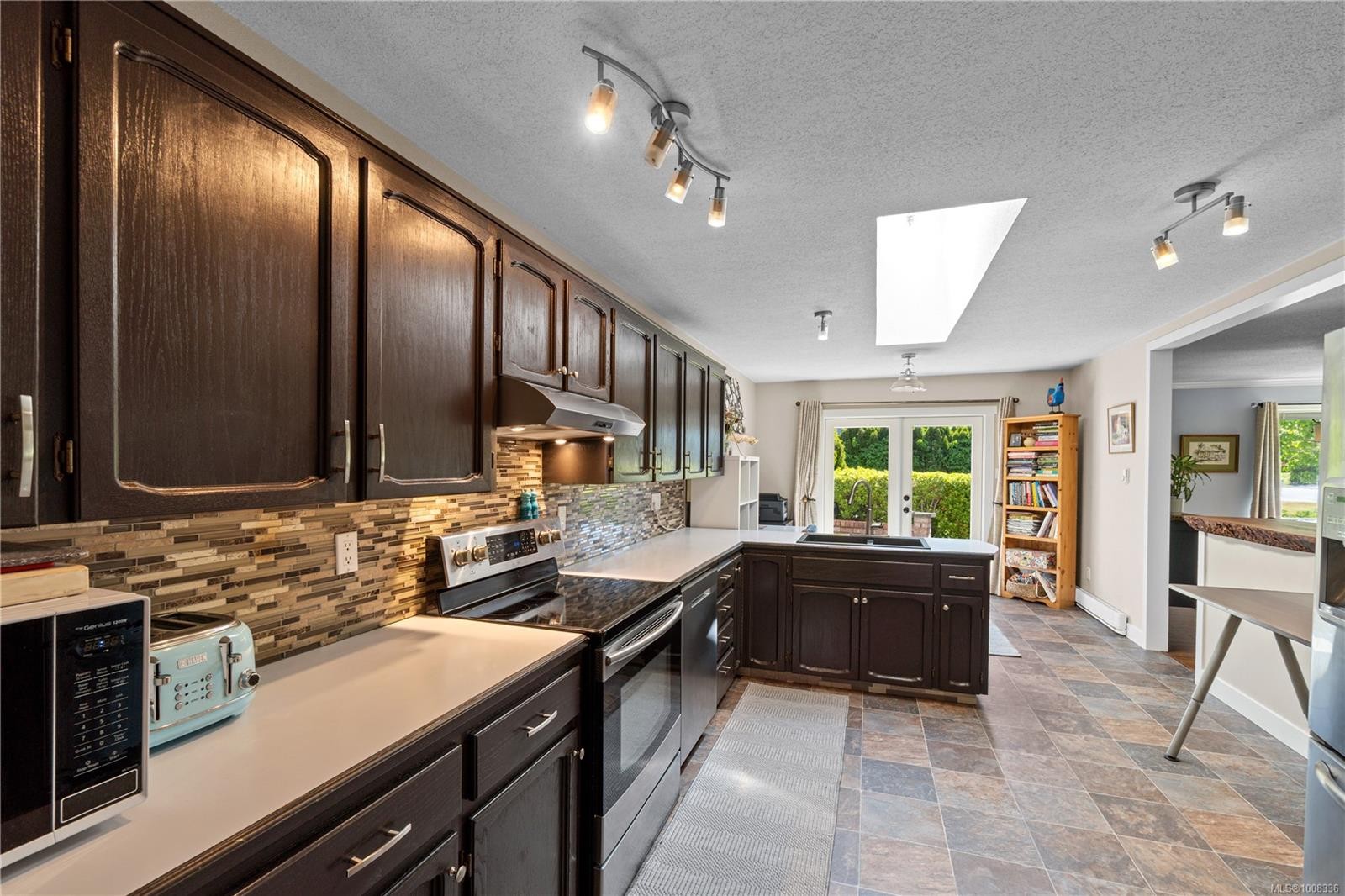 









667


Tamarack

Dr,
Qualicum Beach,




BC
V9K 1A8

