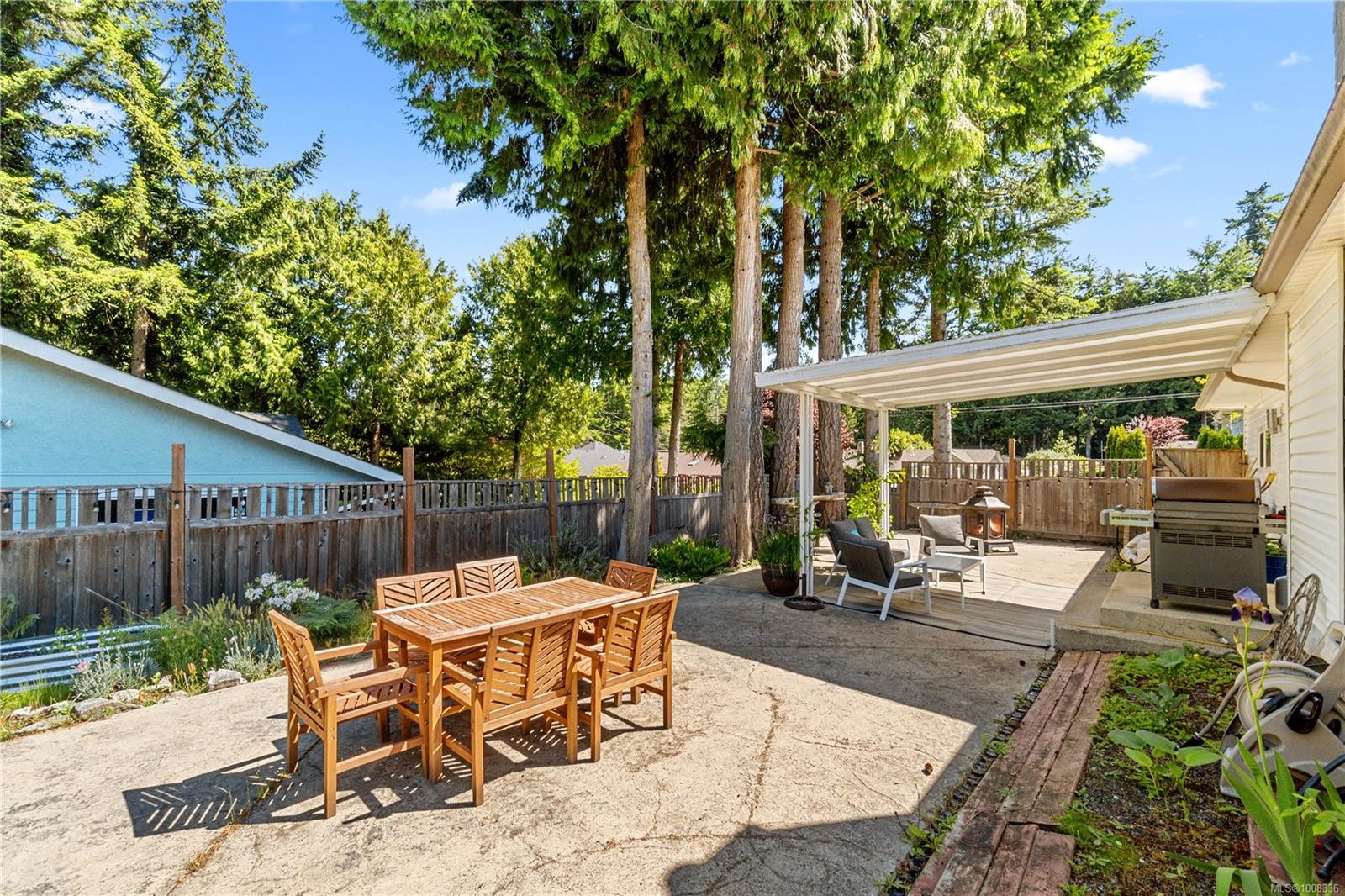 









667


Tamarack

Dr,
Qualicum Beach,




BC
V9K 1A8

