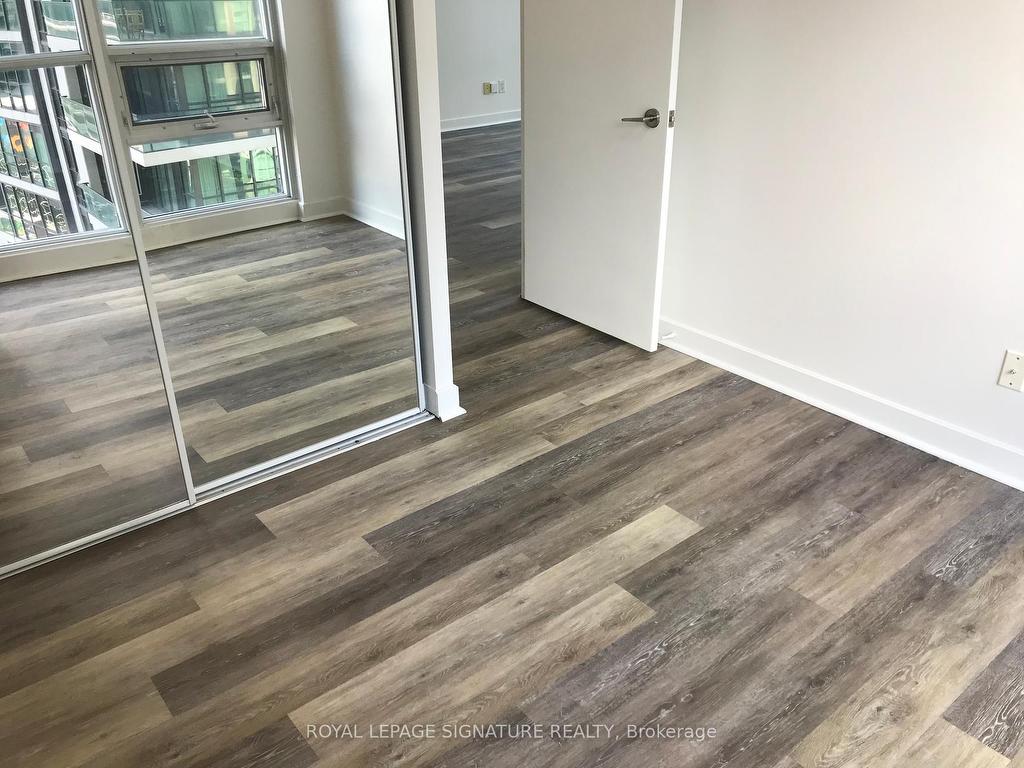 









18


Harbour

Street, 1710,
Toronto,




ON
M5J 2Z6

