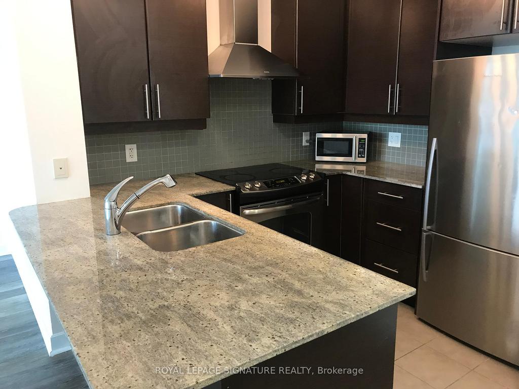 









18


Harbour

Street, 1710,
Toronto,




ON
M5J 2Z6

