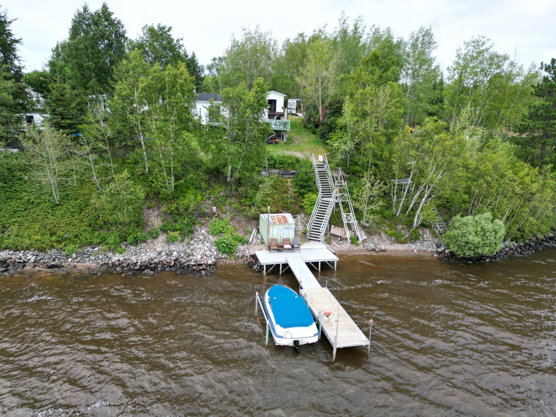 









845


Ch. de la Pointe

,
Guérin,




QC
J0Z2E0


