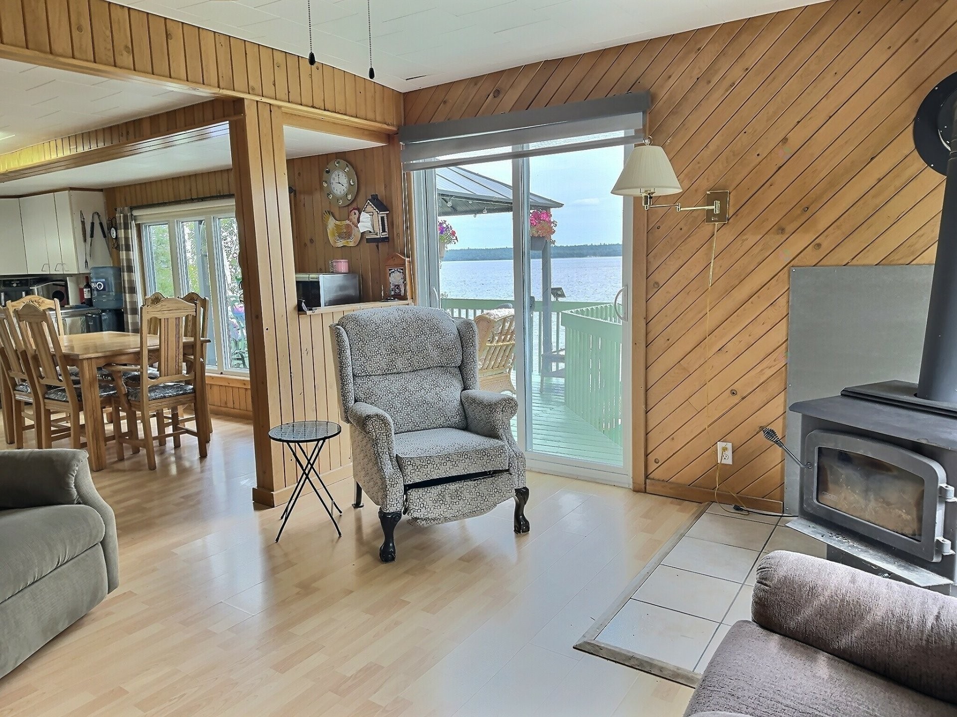 









845


Ch. de la Pointe

,
Guérin,




QC
J0Z2E0

