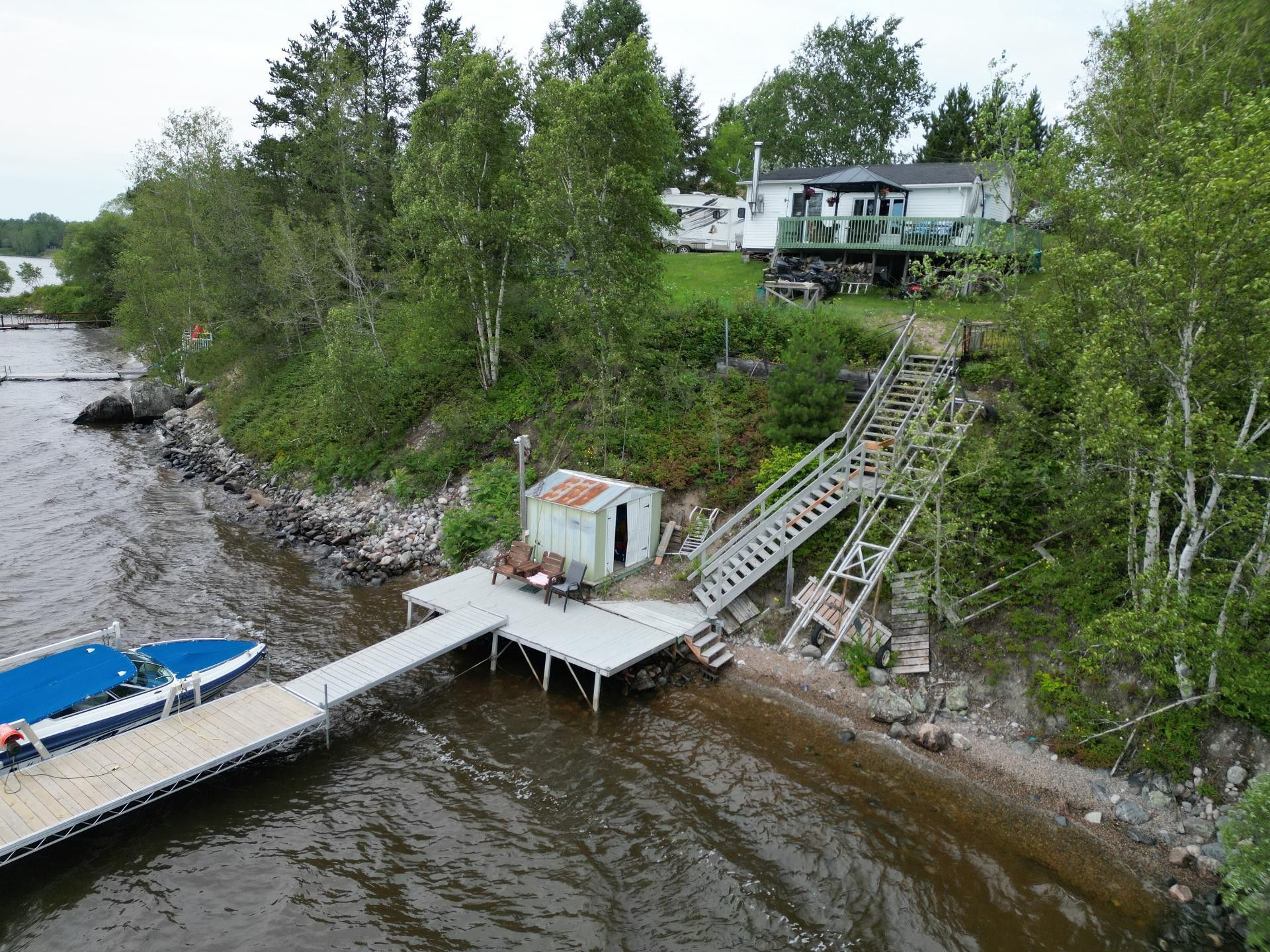 









845


Ch. de la Pointe

,
Guérin,




QC
J0Z2E0

