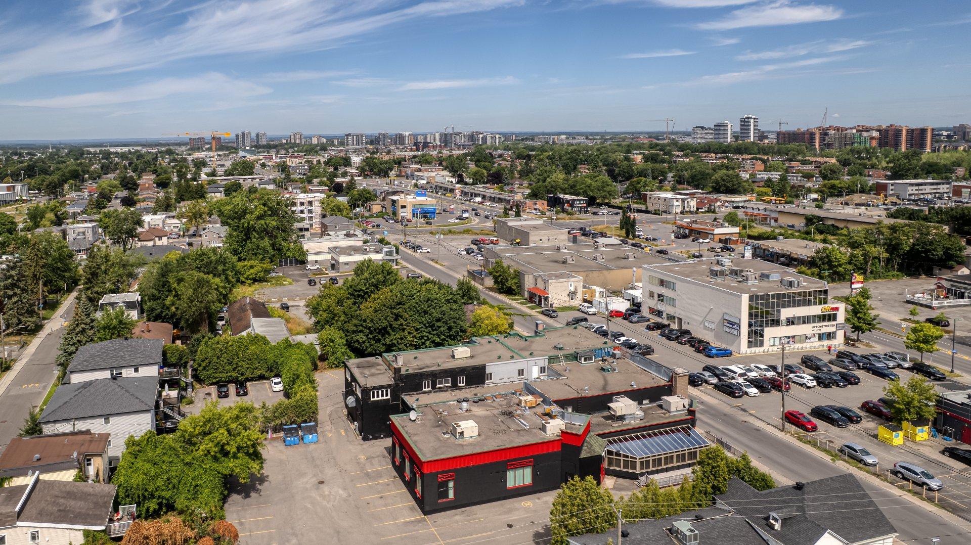 









1600


Rue Robinson

, 104,
Laval (Chomedey),




QC
H7W2W4

