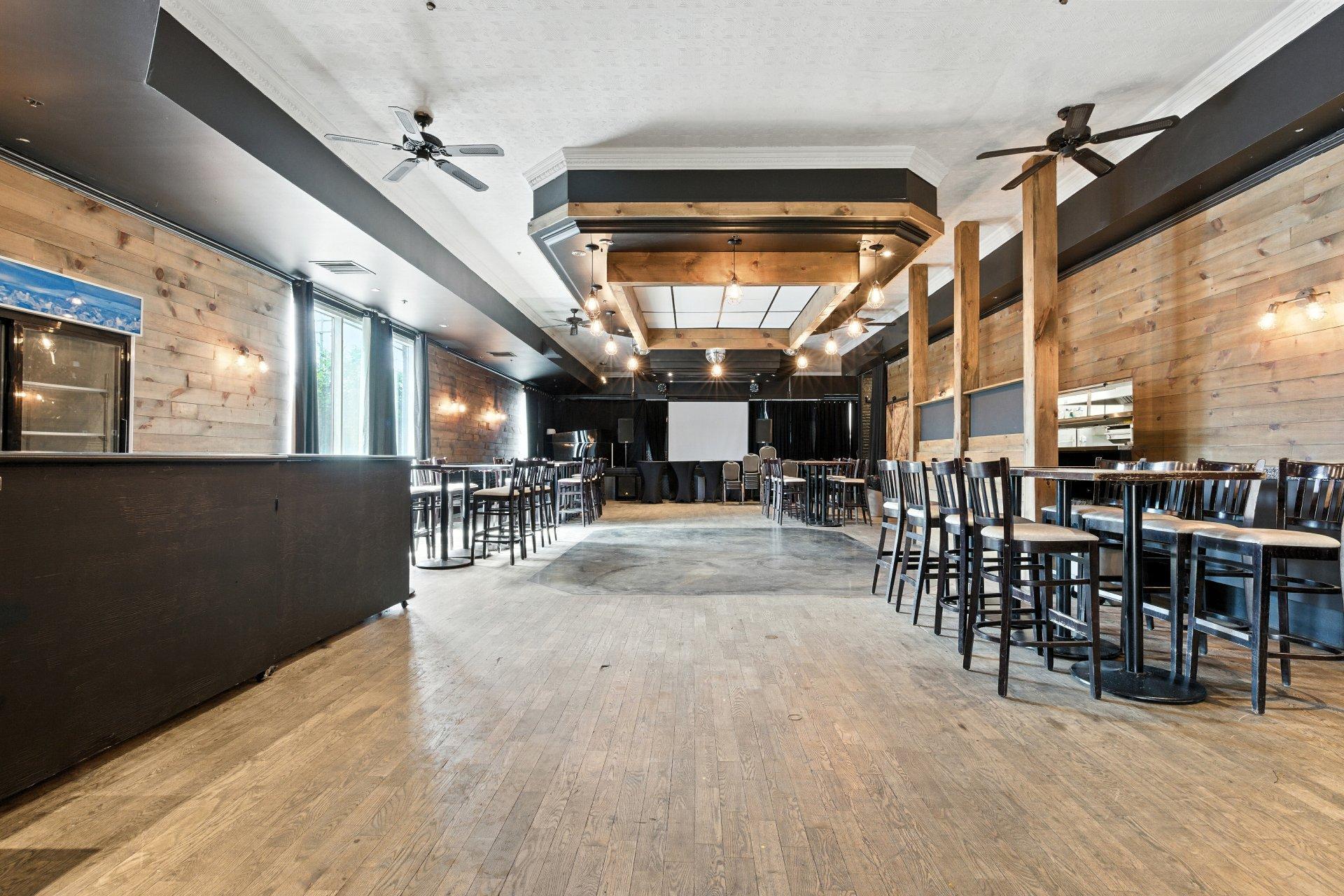 









1600


Rue Robinson

, 104,
Laval (Chomedey),




QC
H7W2W4

