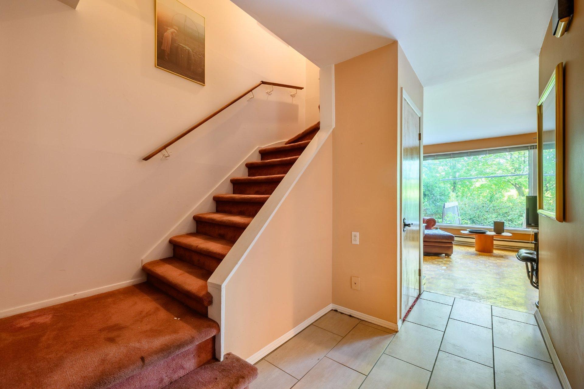 









5920


Av. du Bocage

,
Montréal (Anjou),




QC
H1M1X2

