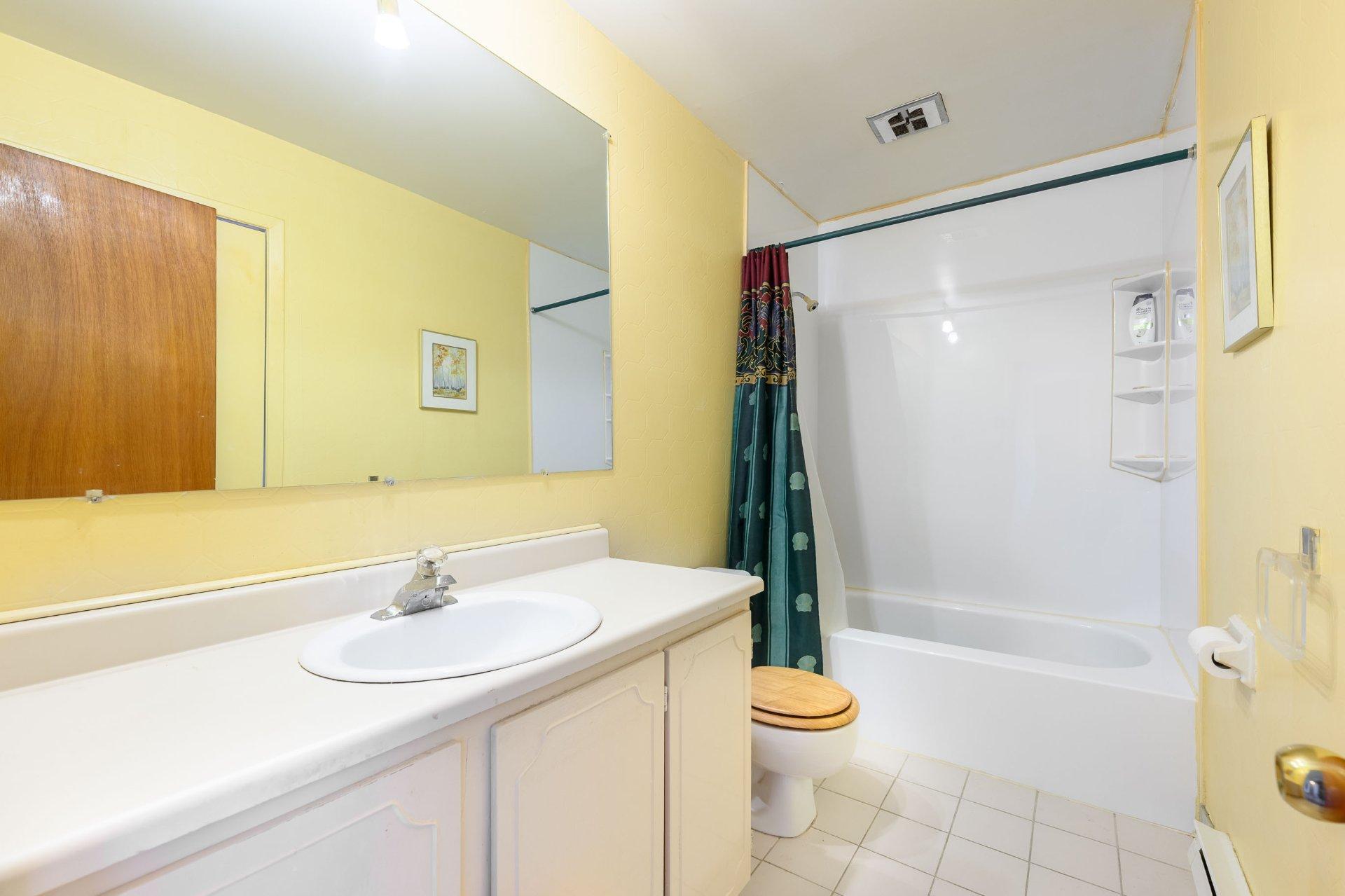 









5920


Av. du Bocage

,
Montréal (Anjou),




QC
H1M1X2

