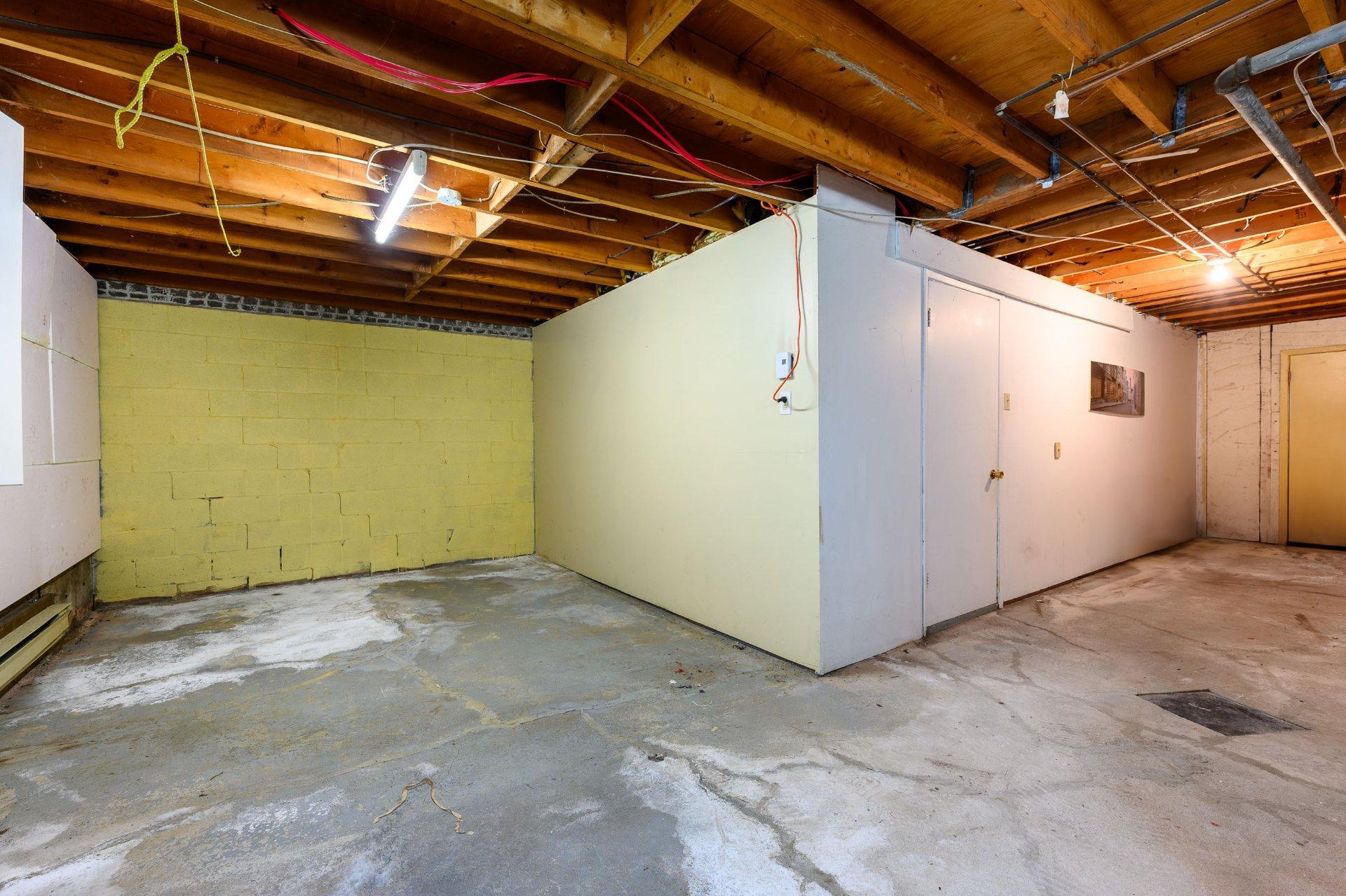 









5920


Av. du Bocage

,
Montréal (Anjou),




QC
H1M1X2

