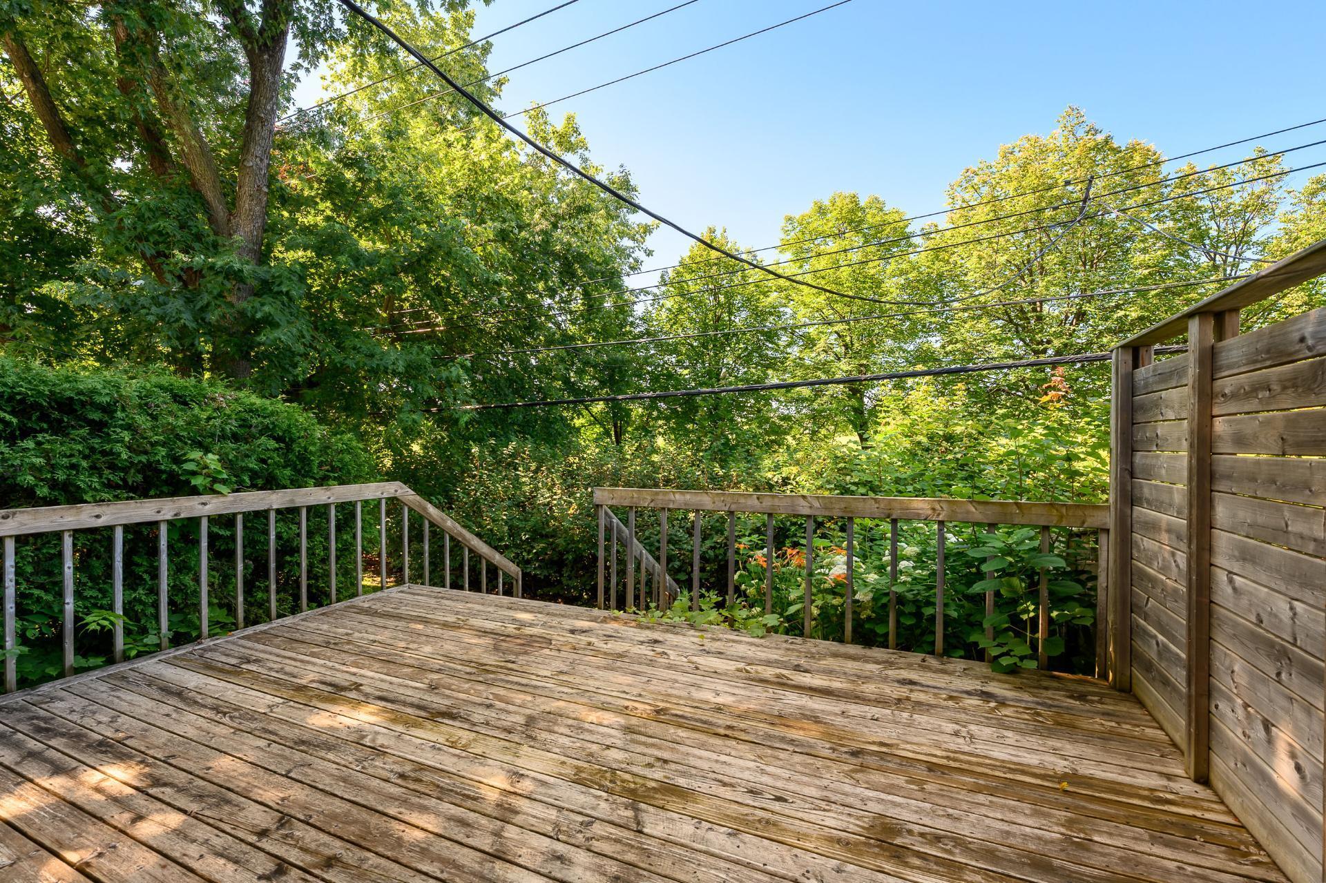 









5920


Av. du Bocage

,
Montréal (Anjou),




QC
H1M1X2

