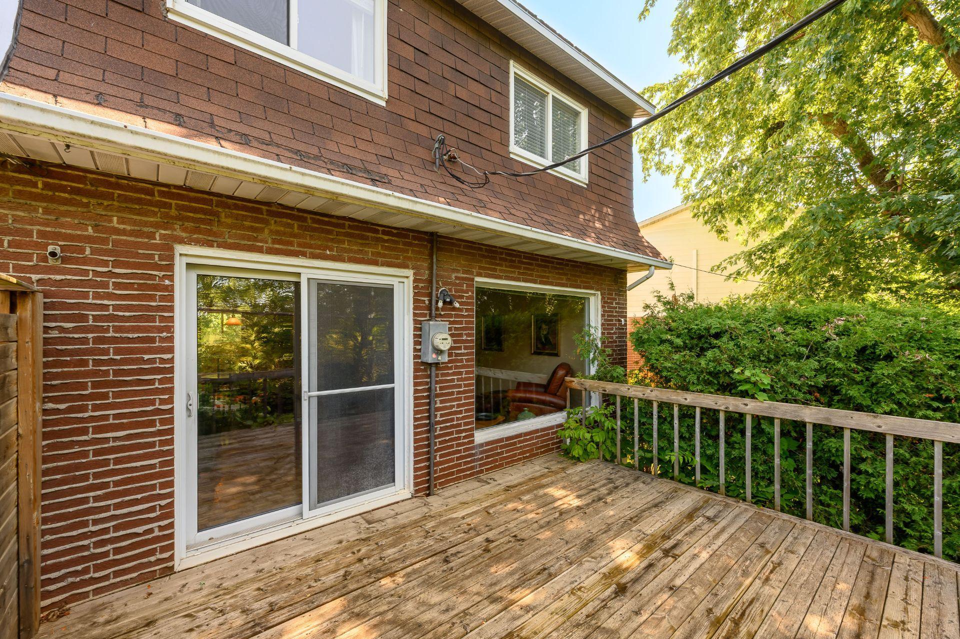 









5920


Av. du Bocage

,
Montréal (Anjou),




QC
H1M1X2

