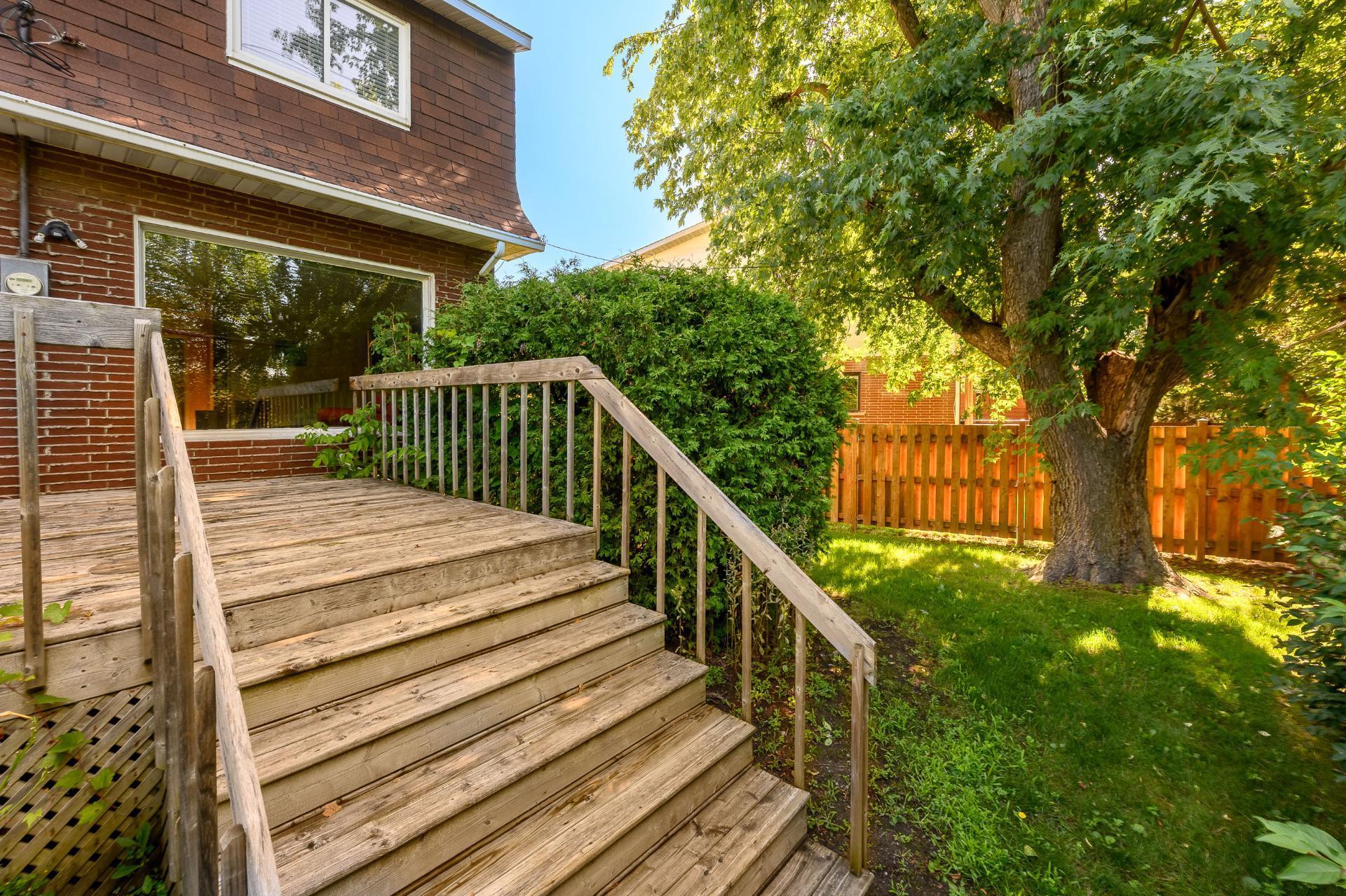 









5920


Av. du Bocage

,
Montréal (Anjou),




QC
H1M1X2


