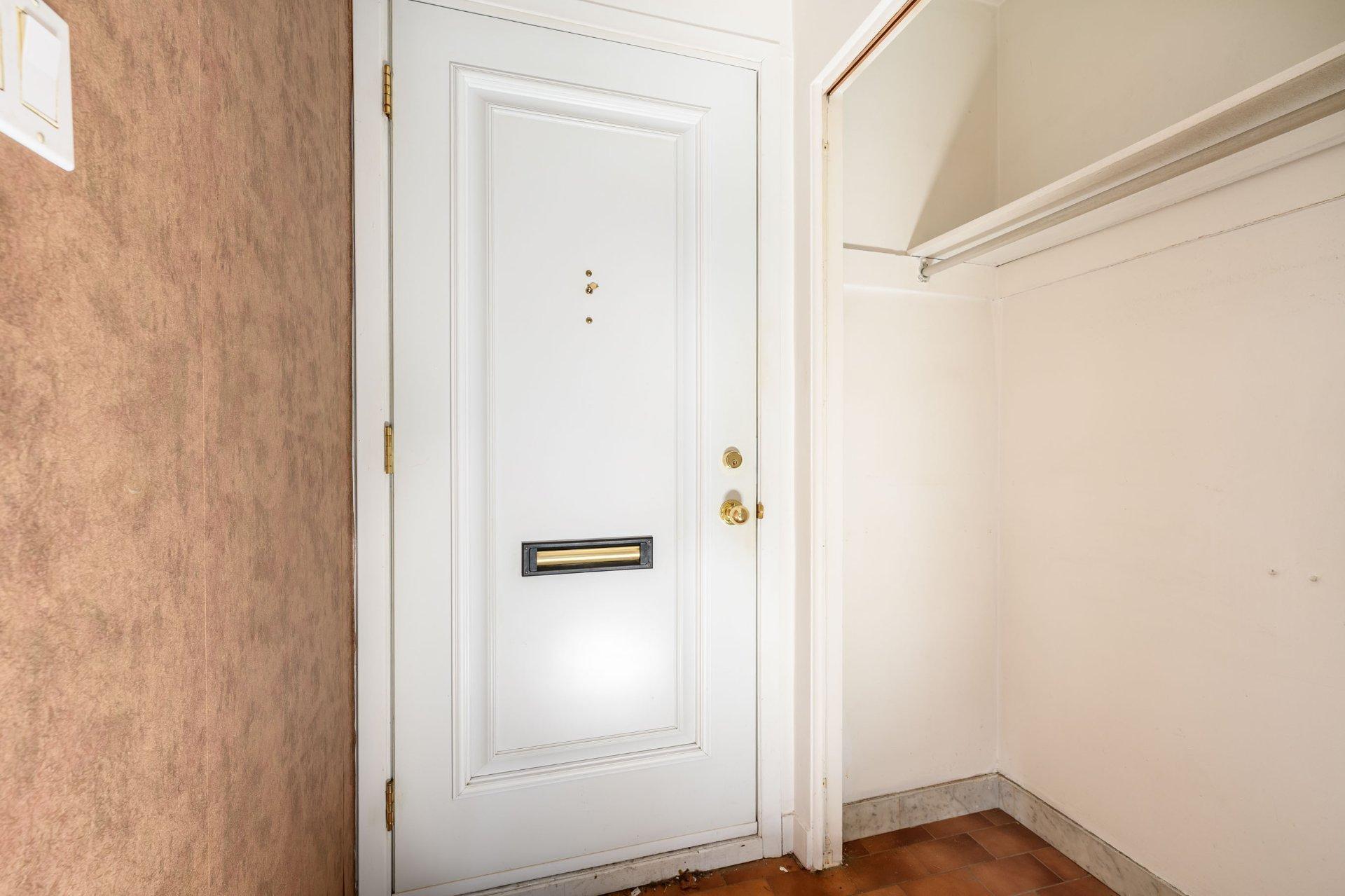 









5920


Av. du Bocage

,
Montréal (Anjou),




QC
H1M1X2

